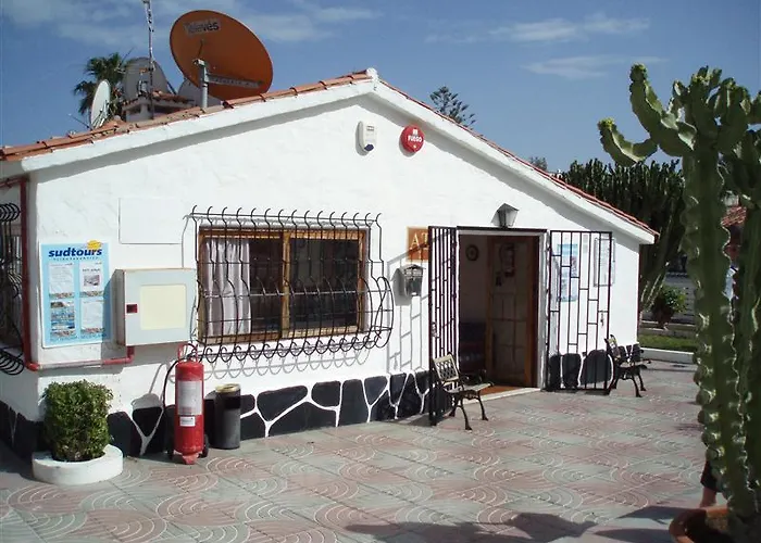 Santa Barbara Готель *